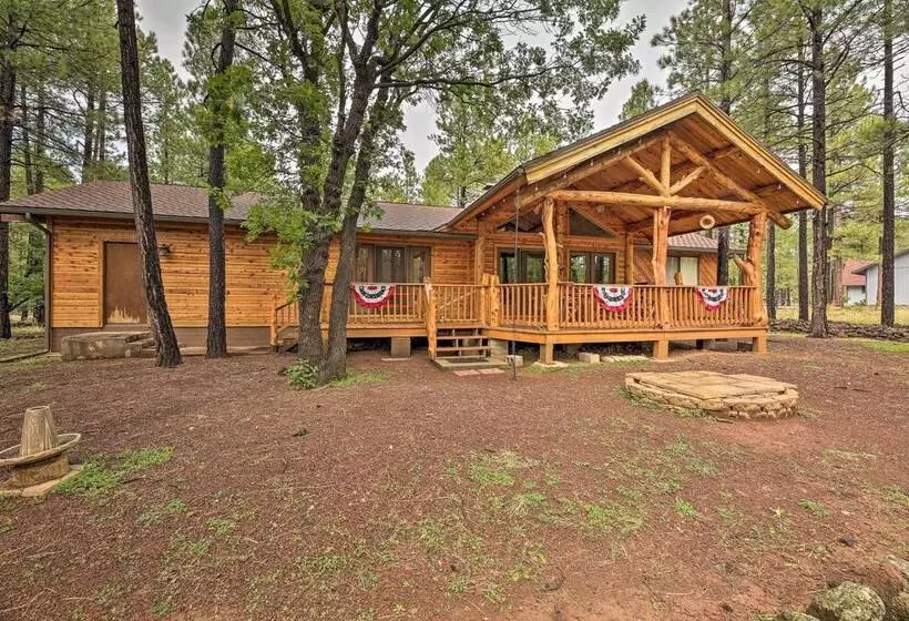 Wooded Yard, Gas Grill: Lush Pinetop Retreat