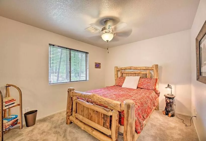 Wooded Yard, Gas Grill: Lush Pinetop Retreat