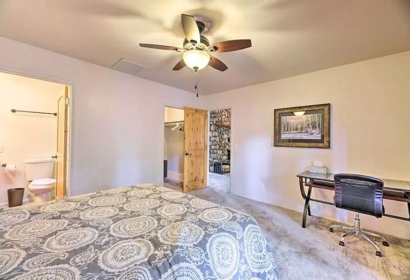 Wooded Yard, Gas Grill: Lush Pinetop Retreat
