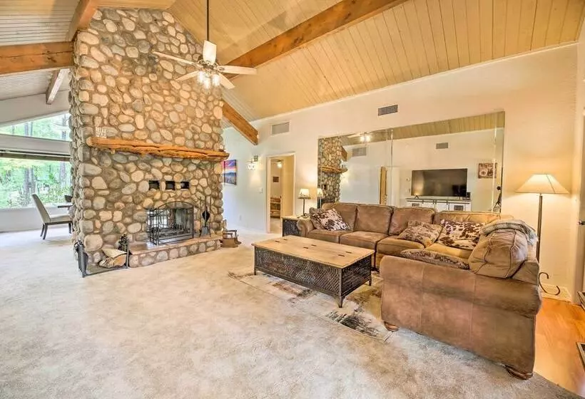 Wooded Yard, Gas Grill: Lush Pinetop Retreat