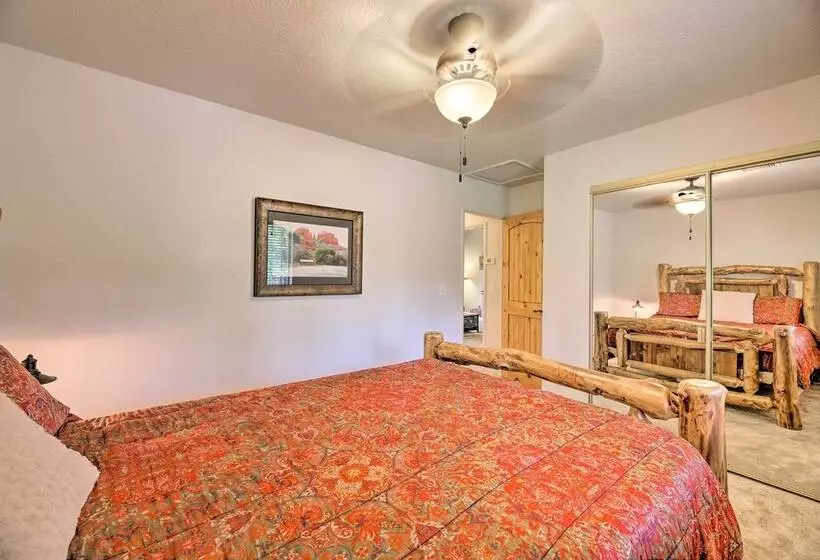 Wooded Yard, Gas Grill: Lush Pinetop Retreat