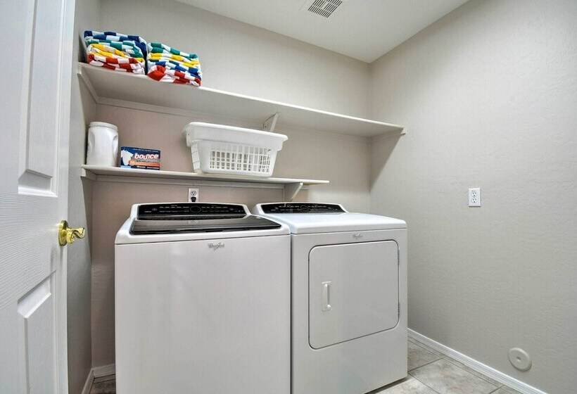 Mountain View Mesa Home W/ Hot Tub + Fire Pit!