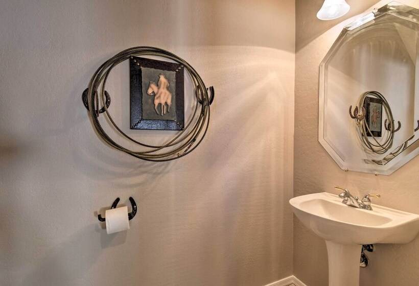 Mountain View Mesa Home W/ Hot Tub + Fire Pit!