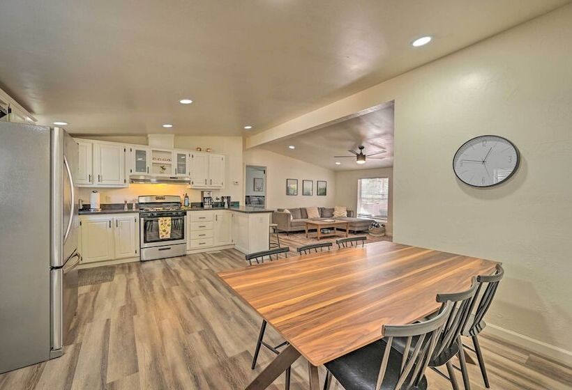 Munds Park Cabin W/ Wraparound Deck & Grill!