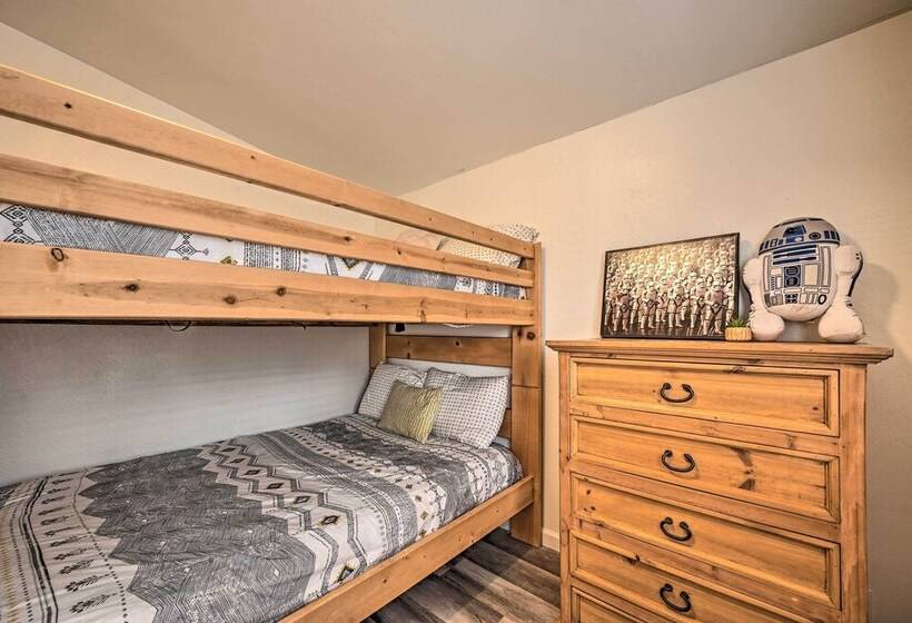 Munds Park Cabin W/ Wraparound Deck & Grill!