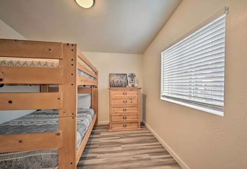 Munds Park Cabin W/ Wraparound Deck & Grill!