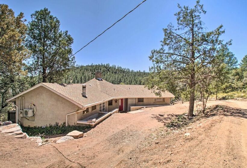 Peaceful Payson Cabin W/ Deck & Mtn Views!