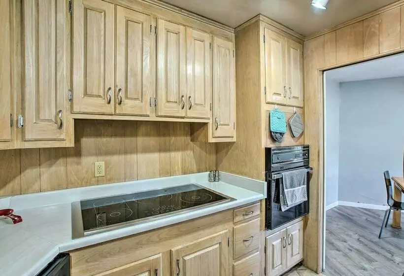 Peaceful Payson Cabin W/ Deck & Mtn Views!