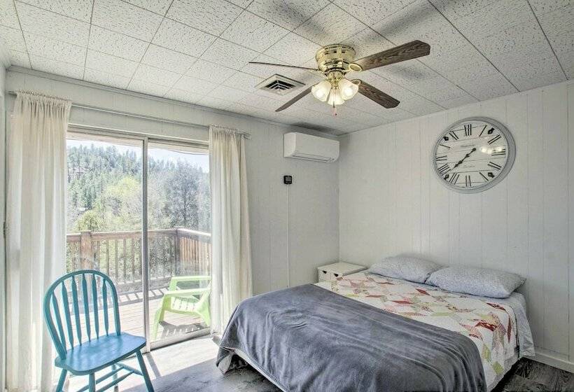 Peaceful Payson Cabin W/ Deck & Mtn Views!