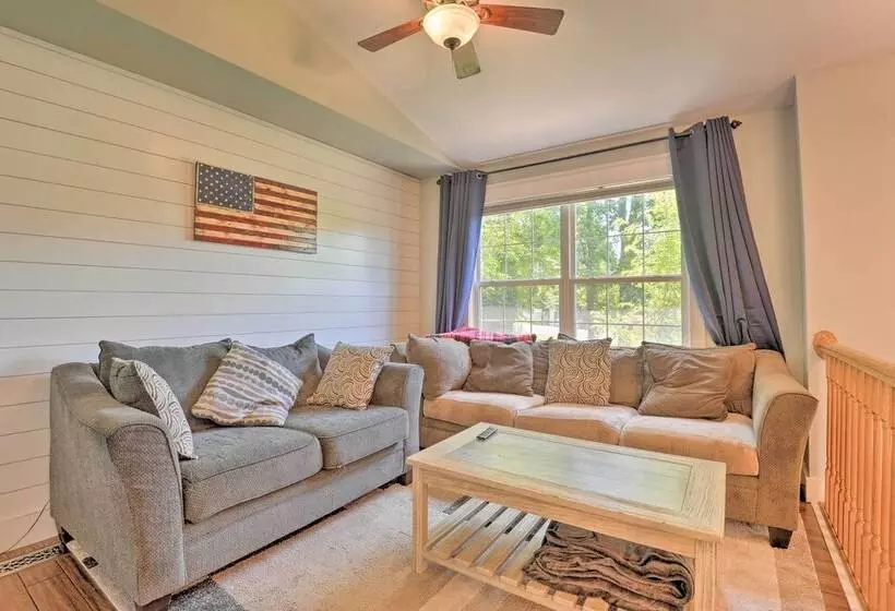 Pet Friendly Mechanicsville Retreat W/ Deck!