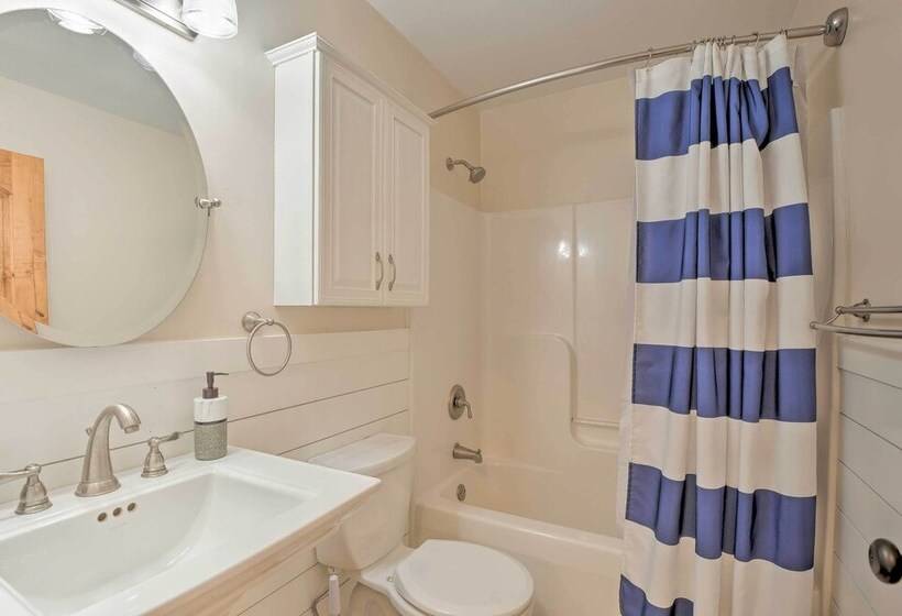 Pet Friendly Mechanicsville Retreat W/ Deck!