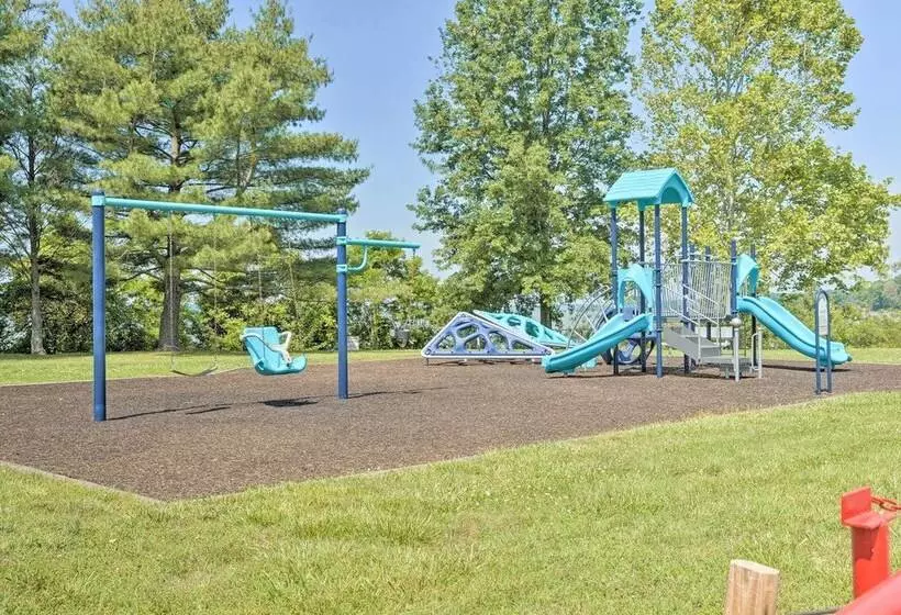 Pet Friendly Mechanicsville Retreat W/ Deck!