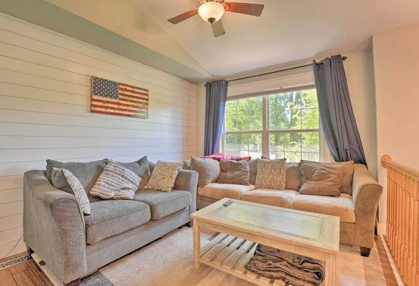 Pet Friendly Mechanicsville Retreat W/ Deck!