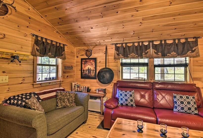 Parsons Semper Fi Cabin W/ Fire Pit!