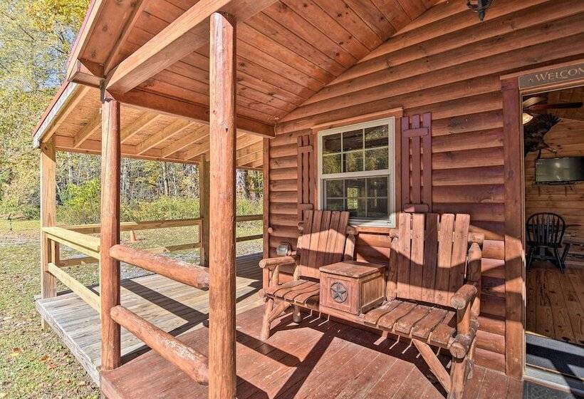 Parsons Semper Fi Cabin W/ Fire Pit!