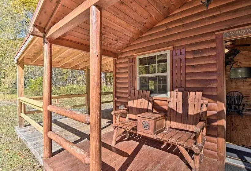 Parsons Semper Fi Cabin W/ Fire Pit!