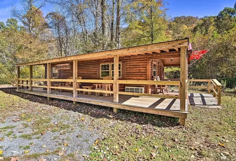 Parsons Semper Fi Cabin W/ Fire Pit!