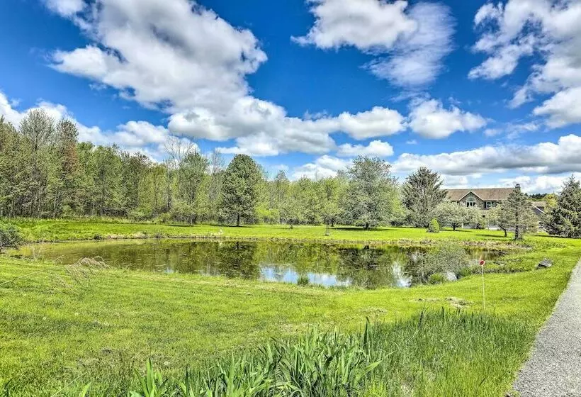 Petfriendly Pond View Loft  W/ Private Pool!