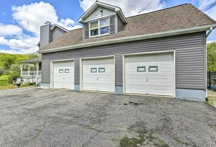 Petfriendly Pond View Loft  W/ Private Pool!