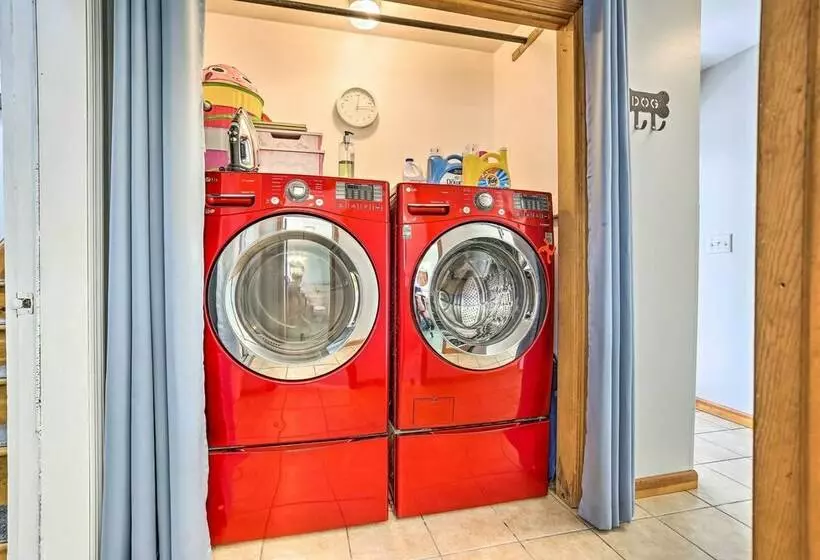 Petfriendly Pond View Loft  W/ Private Pool!