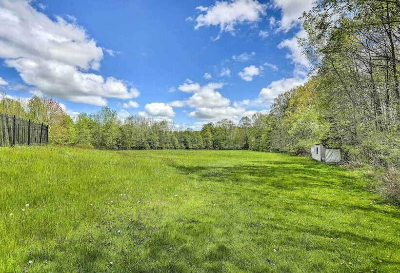 Petfriendly Pond View Loft W/ Private Pool!