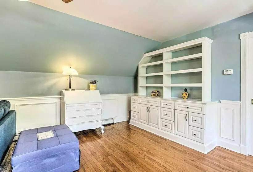 Petfriendly Pond View Loft  W/ Private Pool!