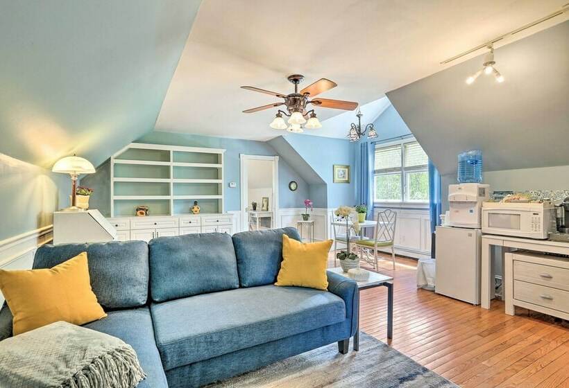 Petfriendly Pond View Loft W/ Private Pool!