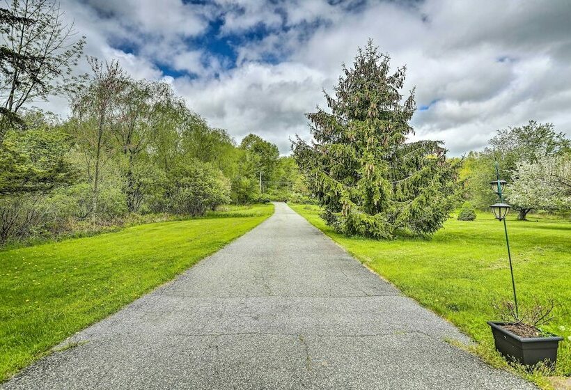 Petfriendly Pond View Loft W/ Private Pool!