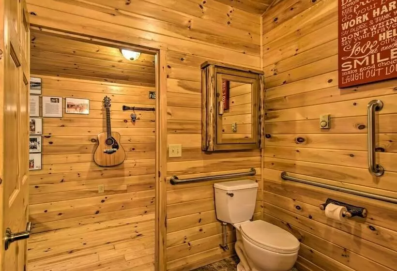 Parsons Semper Fi Cabin W/ Fire Pit!