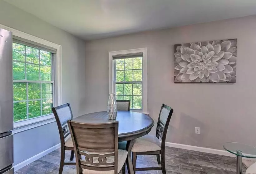 Petite Weaverville Escape   3 Mi To Main Street!