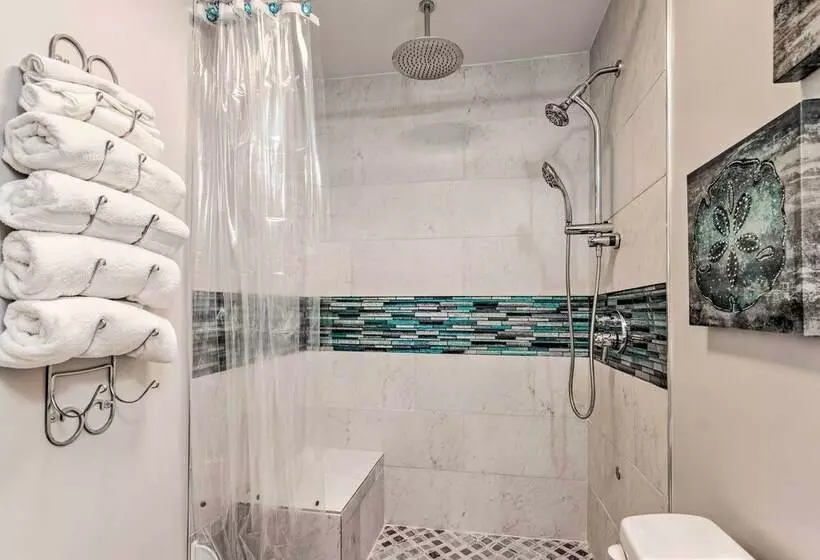 Petite Weaverville Escape   3 Mi To Main Street!