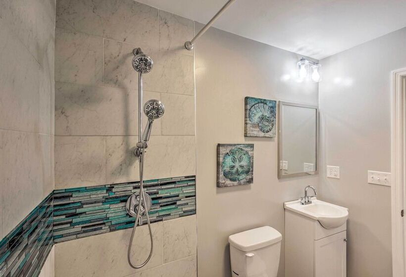 Petite Weaverville Escape   3 Mi To Main Street!