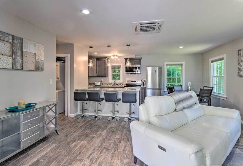 Petite Weaverville Escape   3 Mi To Main Street!