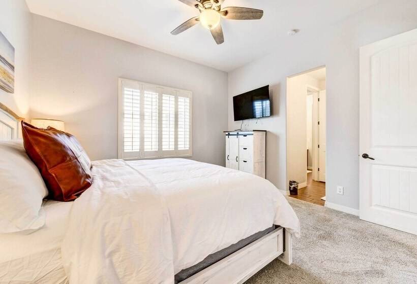 Queen Creek Vacation Rental W/ Private Pool!