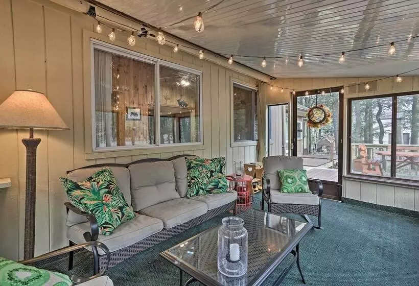 Blakeslee Hideaway W/ Lake Access: 3 Mi To Ski!