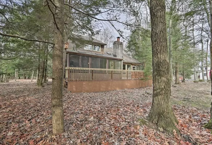 Blakeslee Hideaway W/ Lake Access: 3 Mi To Ski!