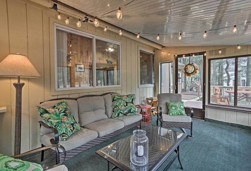 Blakeslee Hideaway W/ Lake Access: 3 Mi To Ski!