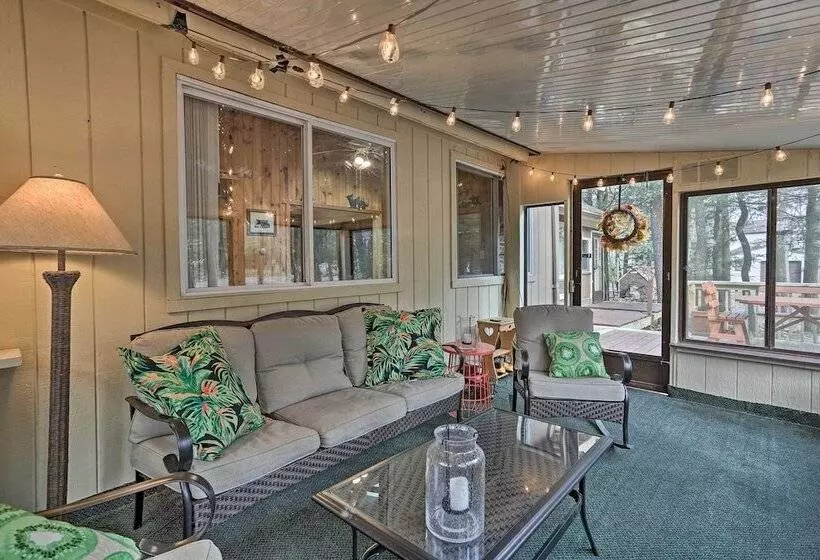 Blakeslee Hideaway W/ Lake Access: 3 Mi To Ski!