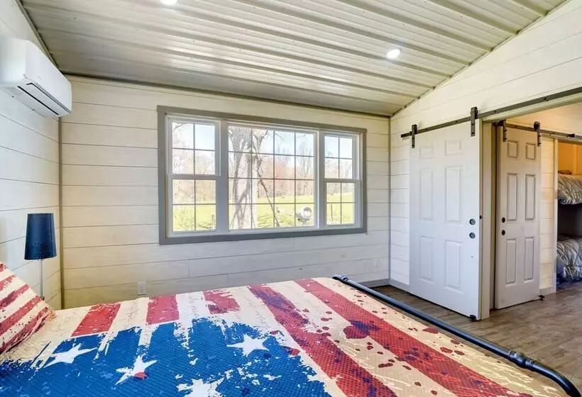 Scenic Ranch House W/ Fishing Pond!