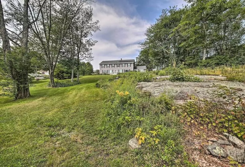 Spacious Bristol House W/ Deck & Harbor Views!