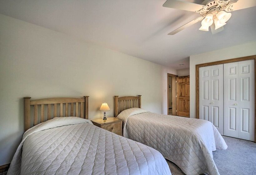 Spacious Bristol House W/ Deck & Harbor Views!