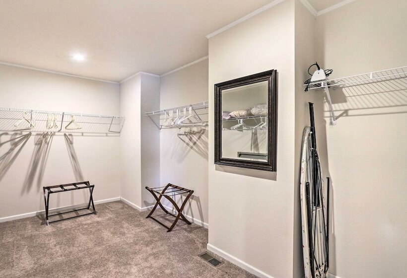 Spacious Hermosa House W/ Black Hills View