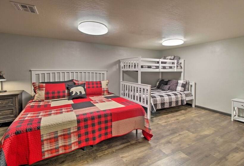 Family Friendly Show Low Cabin W/ Deck & Game Room