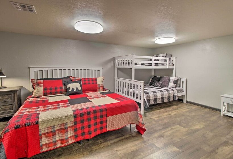 Family Friendly Show Low Cabin W/ Deck & Game Room