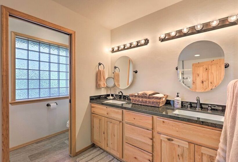 Family Friendly Show Low Cabin W/ Deck & Game Room