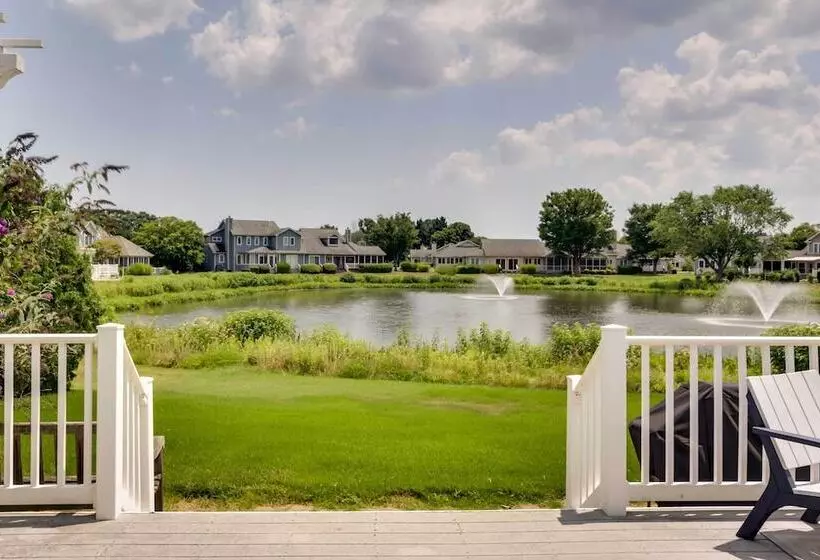 Sunny Lewes Home W/ Sunroom, Deck & Pond View