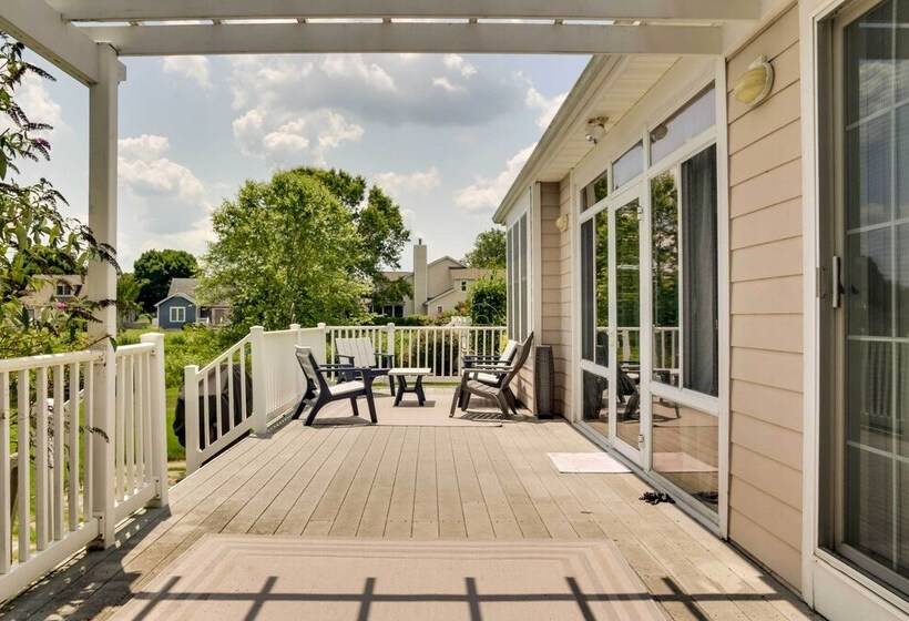 Sunny Lewes Home W/ Sunroom, Deck & Pond View