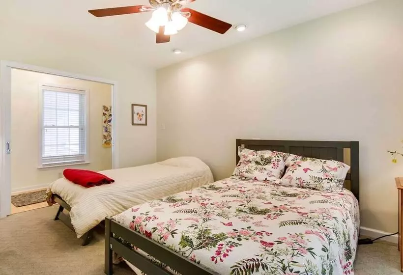 Sunny Lewes Home W/ Sunroom, Deck & Pond View