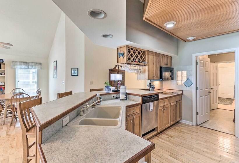 Sunny Lewes Home W/ Sunroom, Deck & Pond View