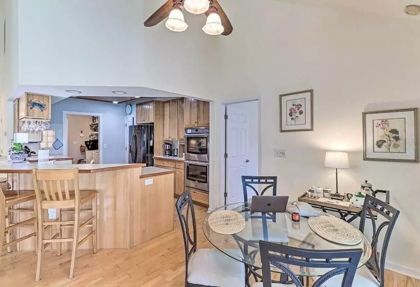 Sunny Lewes Home W/ Sunroom, Deck & Pond View